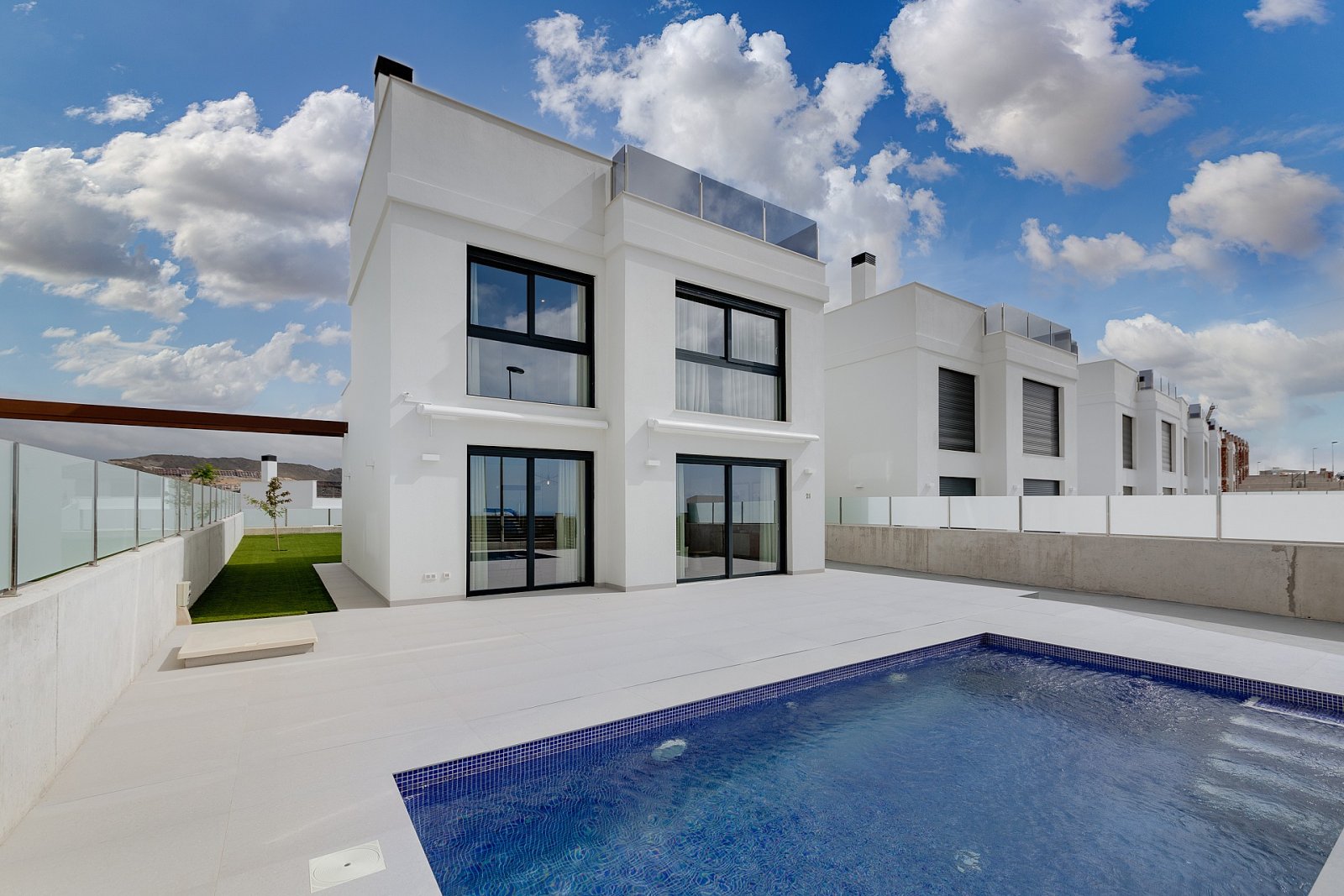 <p>Villa provided with 3 Bedrooms and 3 Bathrooms, private swimming pool and parking space on own plot. </p><p>Discover these beautiful detached vi...