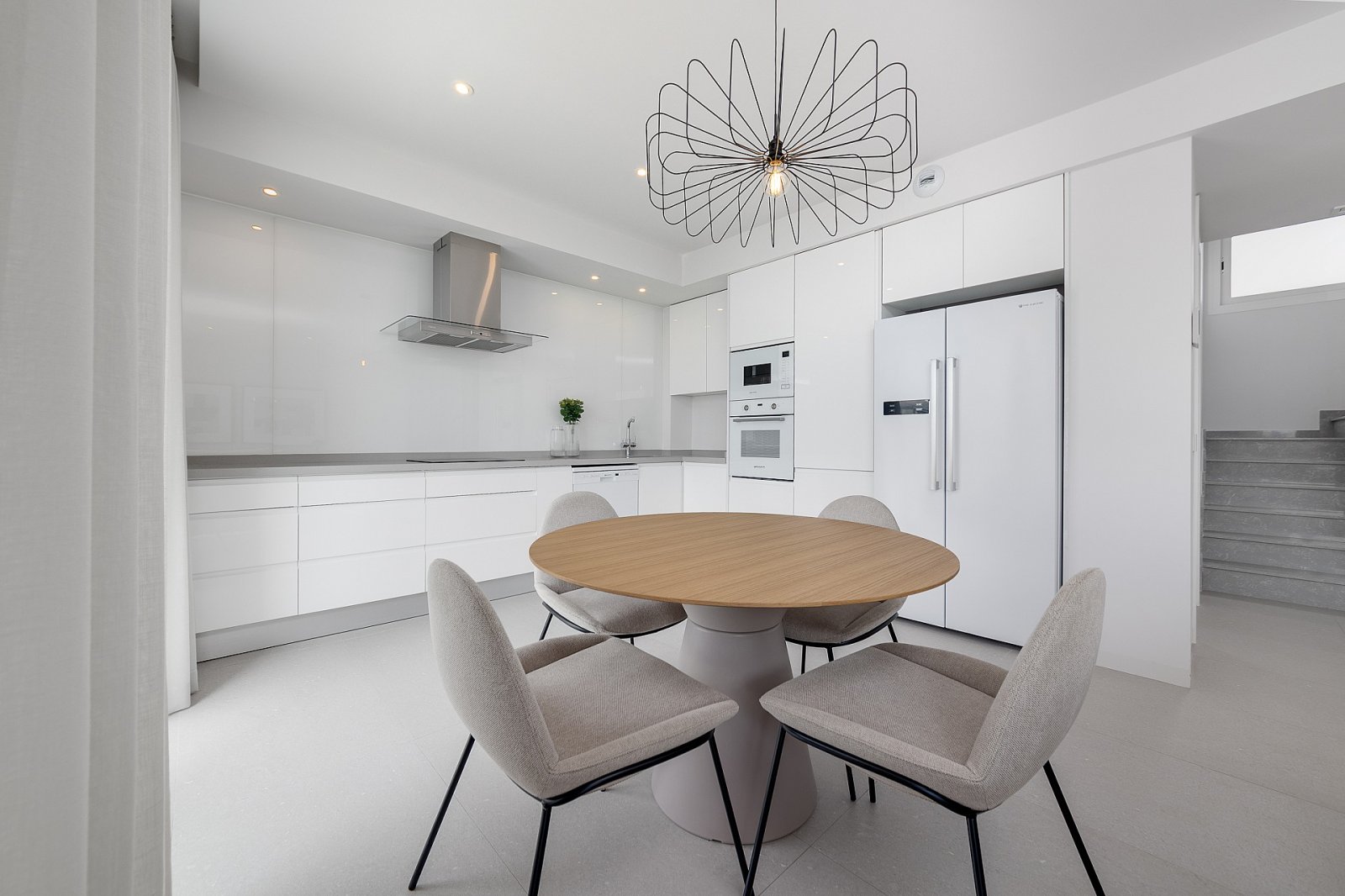 <p>Villa provided with 3 Bedrooms and 3 Bathrooms, private swimming pool and parking space on own plot. </p><p>Discover these beautiful detached vi...