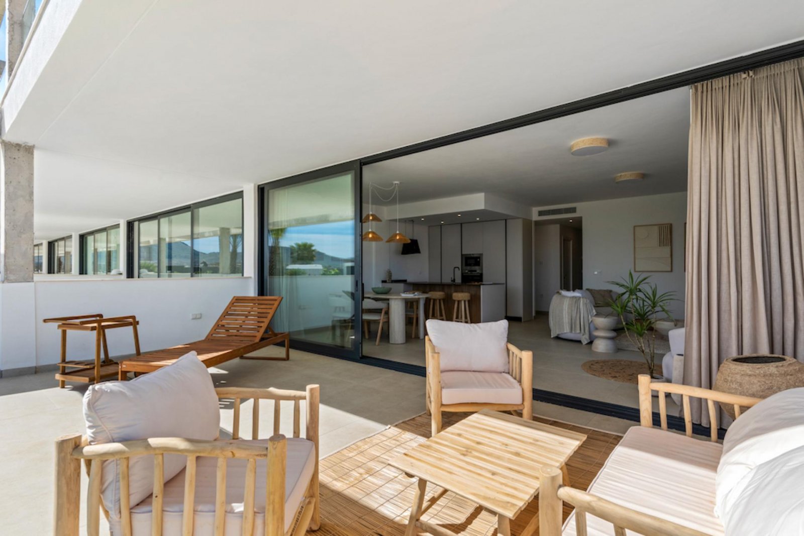 <p>Apartments - solarium provided with 2 Bedrooms and 2 Bathrooms, communal swimming pool and underground parking space with storage room. </p><p>D...
