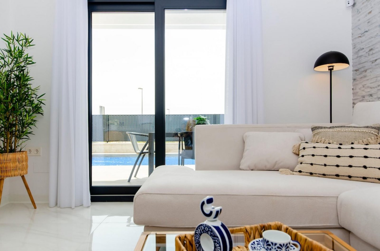 <p>Villa provided with 3 Bedrooms and 3 Bathrooms, private swimming pool and parking space on own plot. </p><p>Modern villas on spacious plots. Loc...