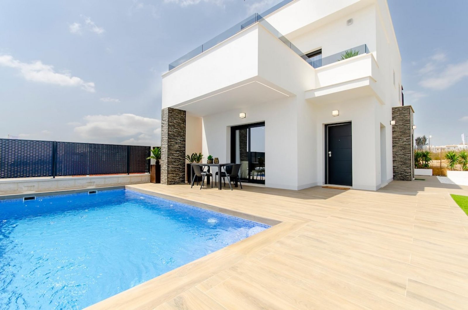 <p>Villa provided with 3 Bedrooms and 3 Bathrooms, private swimming pool and parking space on own plot. </p><p>Modern villas on spacious plots. Loc...