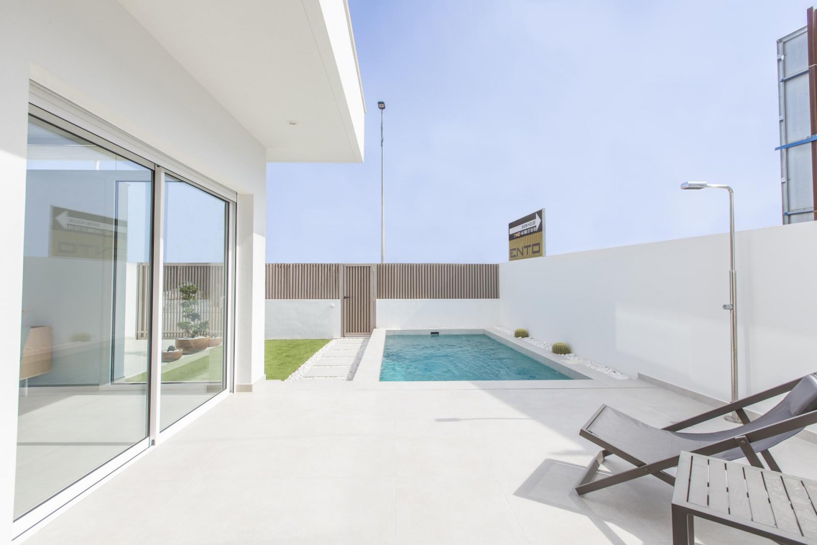 <p>Villa provided with 3 Bedrooms and 3 Bathrooms, private swimming pool and parking space on own plot. </p><p>These villas are being built within ...