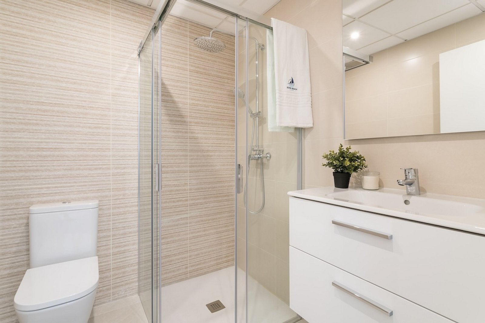 <p>Apartment with garden provided with 2 Bedrooms and 2 Bathrooms, communal swimming pool and private parking space within domain. </p><p>All apart...