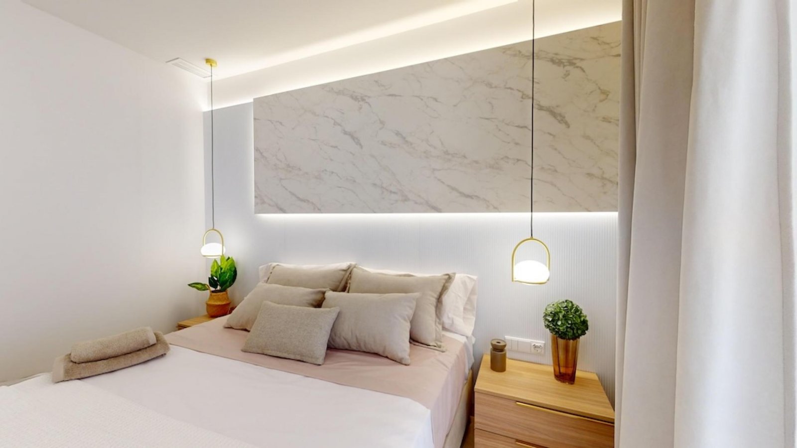 Exklusives Apartment mit Terrasse, Pool und Tiefgaragenstellplatz