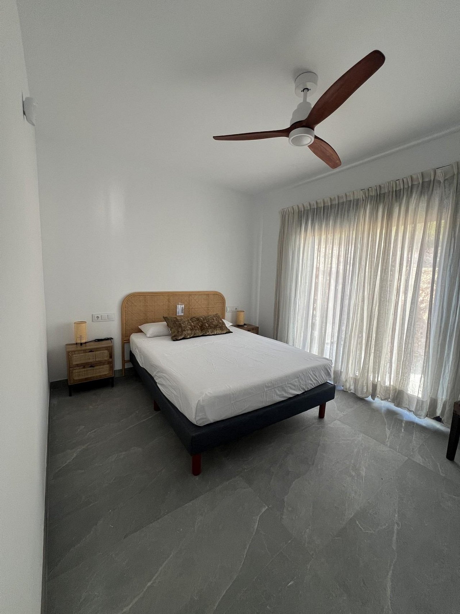 <p>Villa provided with 3 Bedrooms and 2 Bathrooms, private swimming pool and parking space on own plot. </p>