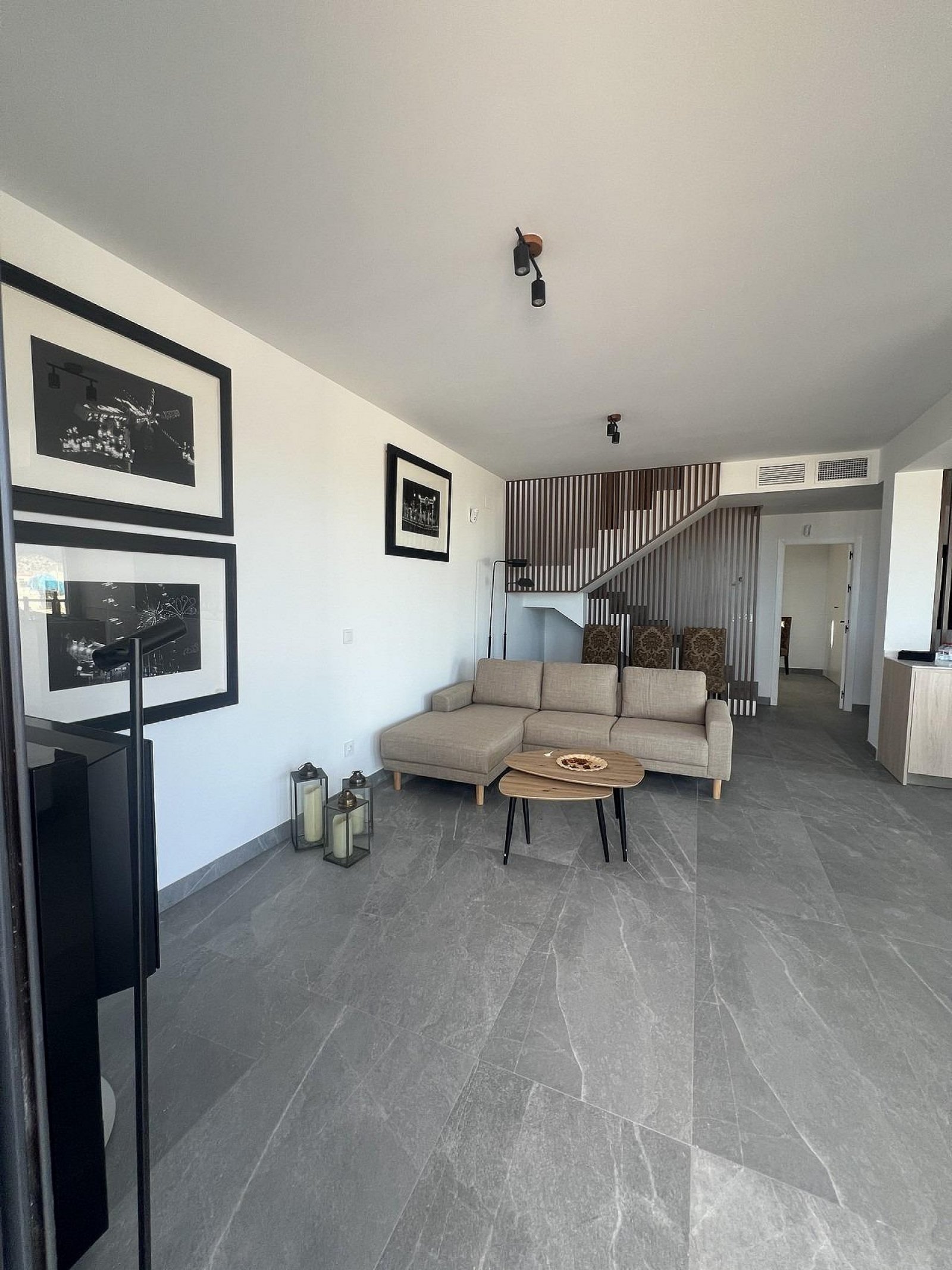 <p>Villa provided with 3 Bedrooms and 2 Bathrooms, private swimming pool and parking space on own plot. </p>