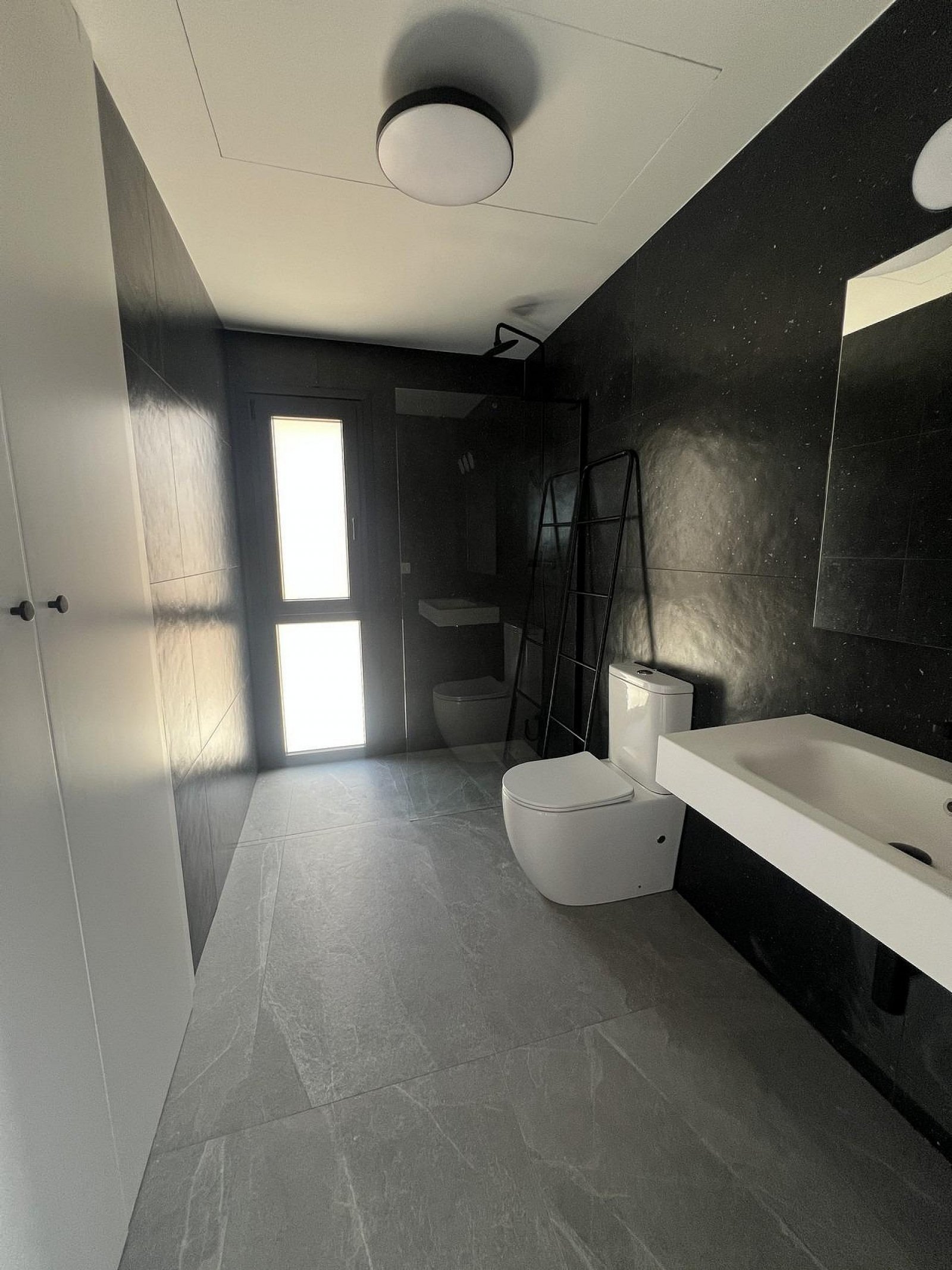 <p>Villa provided with 3 Bedrooms and 2 Bathrooms, private swimming pool and parking space on own plot. </p>