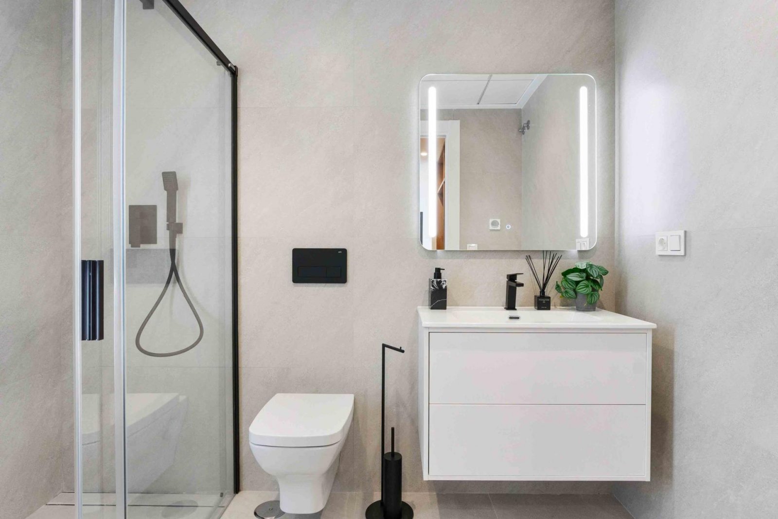 <p>Villa provided with 3 Bedrooms and 3 Bathrooms, private swimming pool and parking space on own plot. </p><p>This residential project consists of...