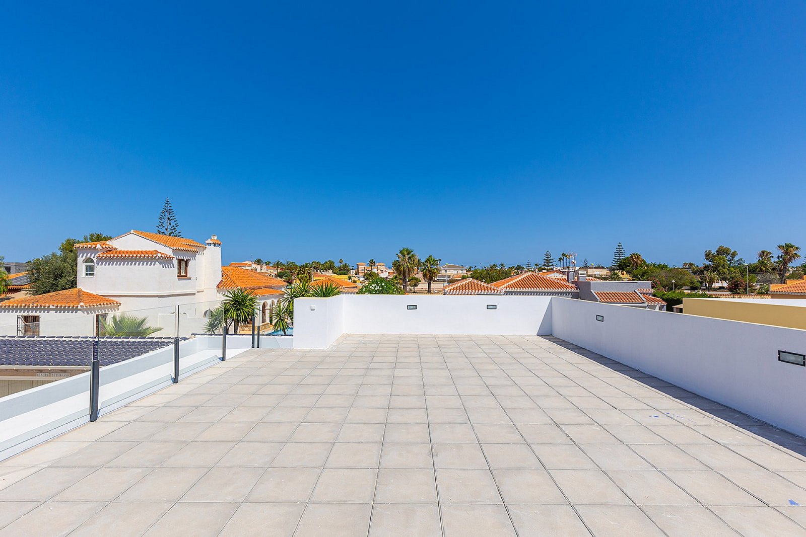 <p>Villa provided with 3 Bedrooms and 2 Bathrooms, private swimming pool and parking space on own plot. </p><p>Single storey villas with private po...