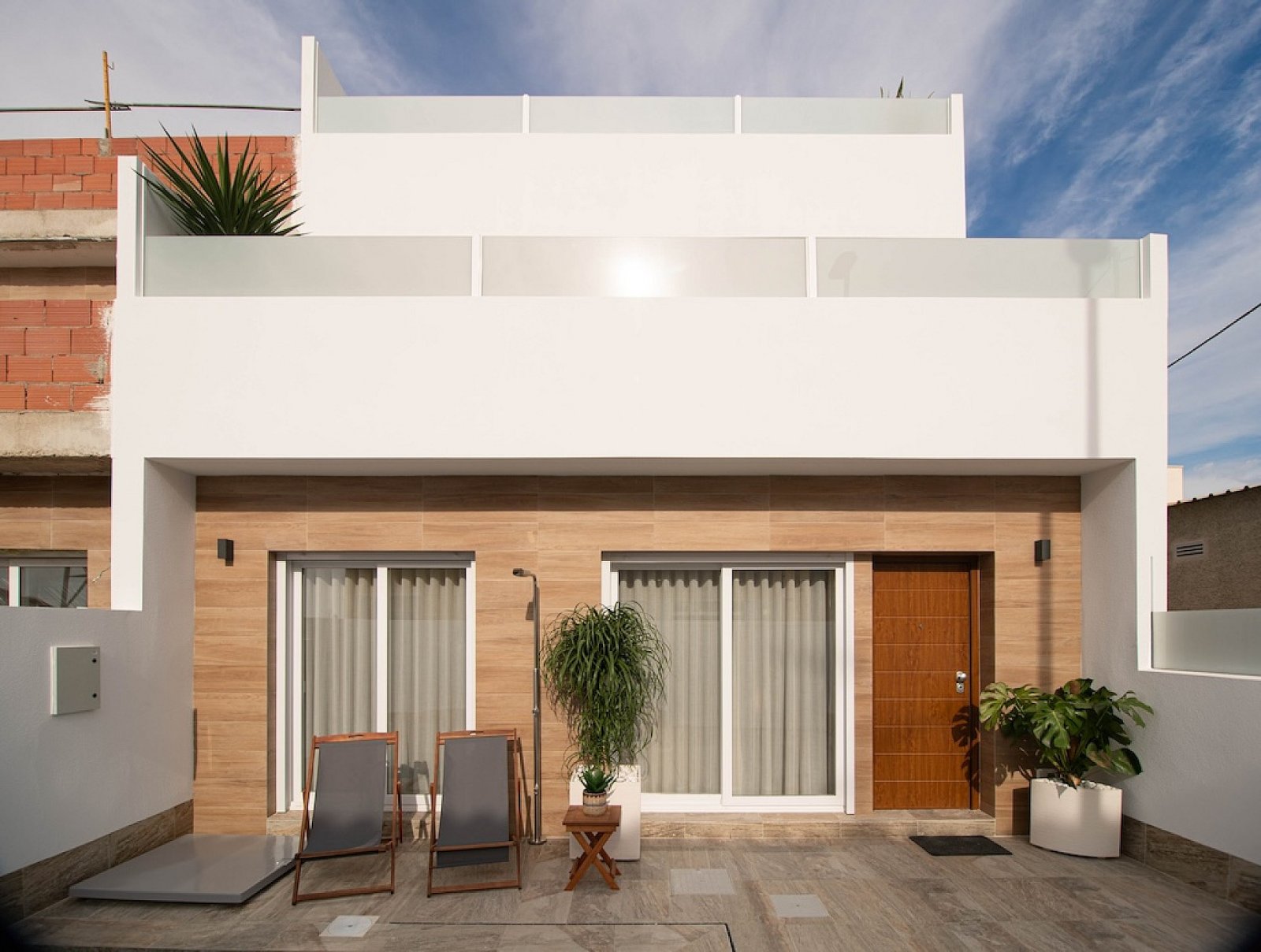 <p>Villa provided with 3 Bedrooms and 2 Bathrooms, private swimming pool and parking space on own plot. </p><p>Residencial Aire Limpio III is a lux...