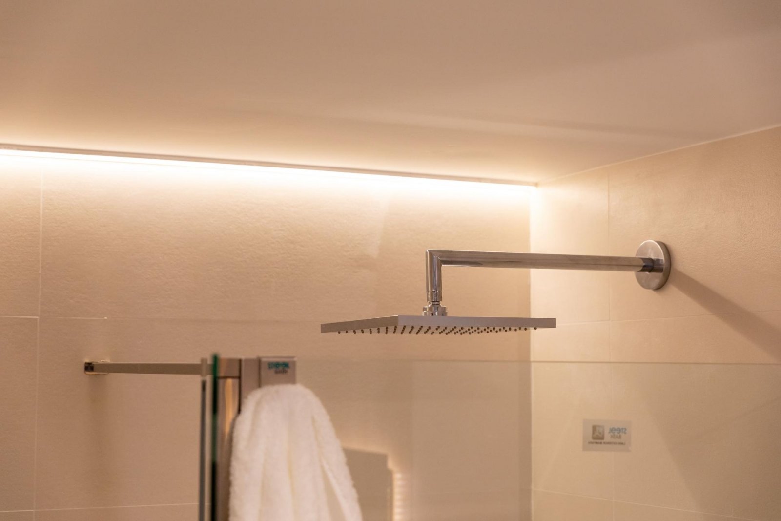 Traumwohnung mit Meerblick, Terrasse & Pool