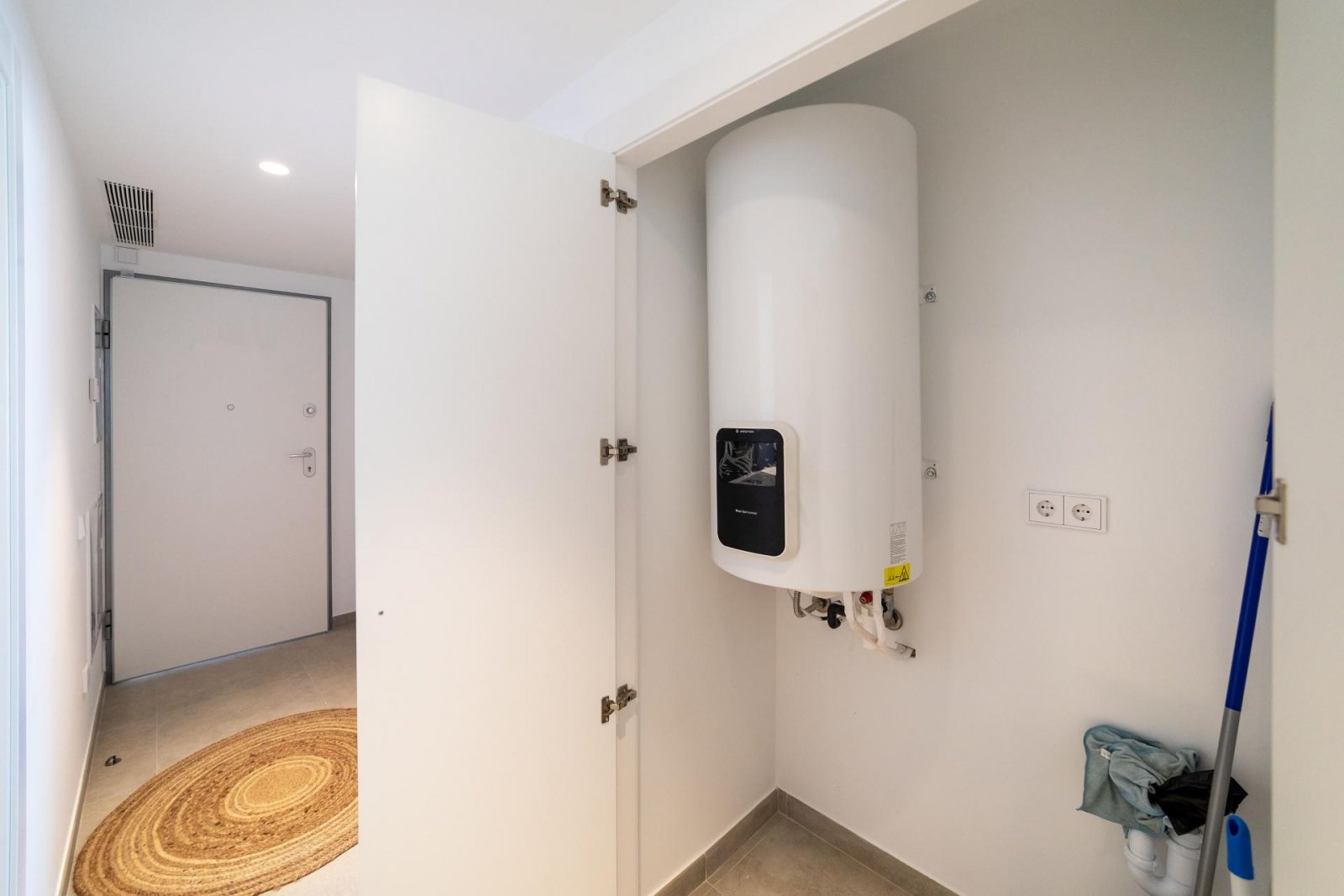 Traumwohnung mit Meerblick, Terrasse & Pool