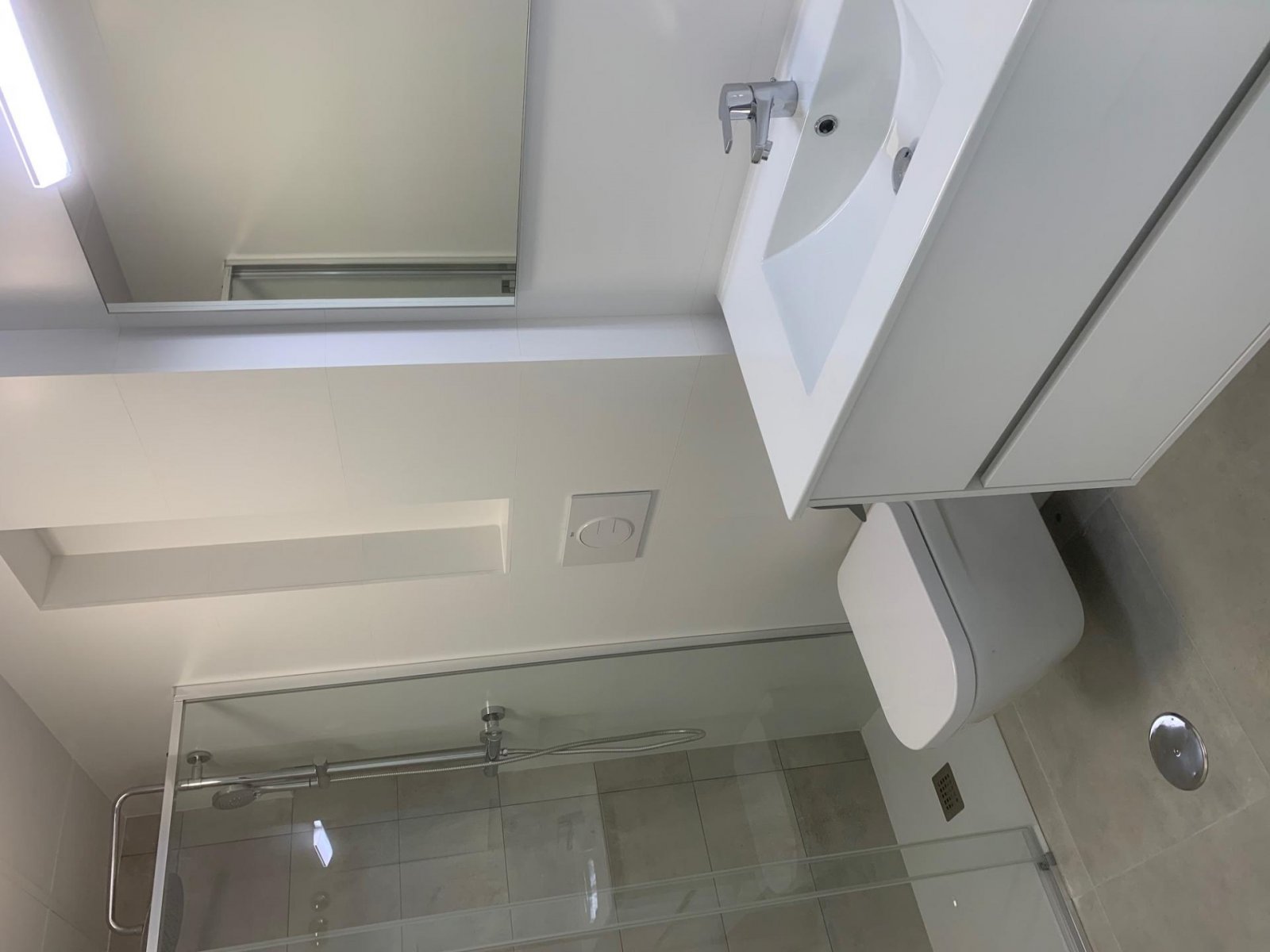 <p>Villa provided with 3 Bedrooms and 3 Bathrooms, private swimming pool and parking space on own plot. </p><p>Step inside these modern detached vi...