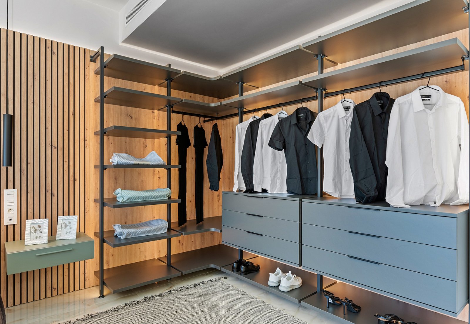 <p>Villa provided with 3 Bedrooms and 2 Bathrooms, private swimming pool and parking space on own plot. </p><p>This project of 40 villas offers the...