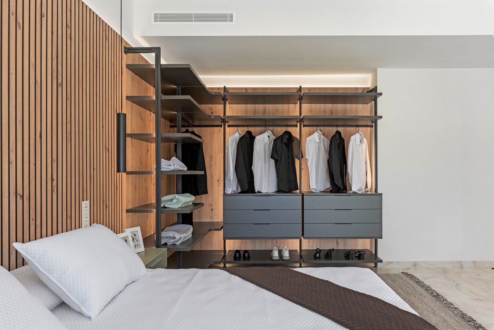 <p>Villa provided with 3 Bedrooms and 2 Bathrooms, private swimming pool and parking space on own plot. </p><p>This project of 40 villas offers the...