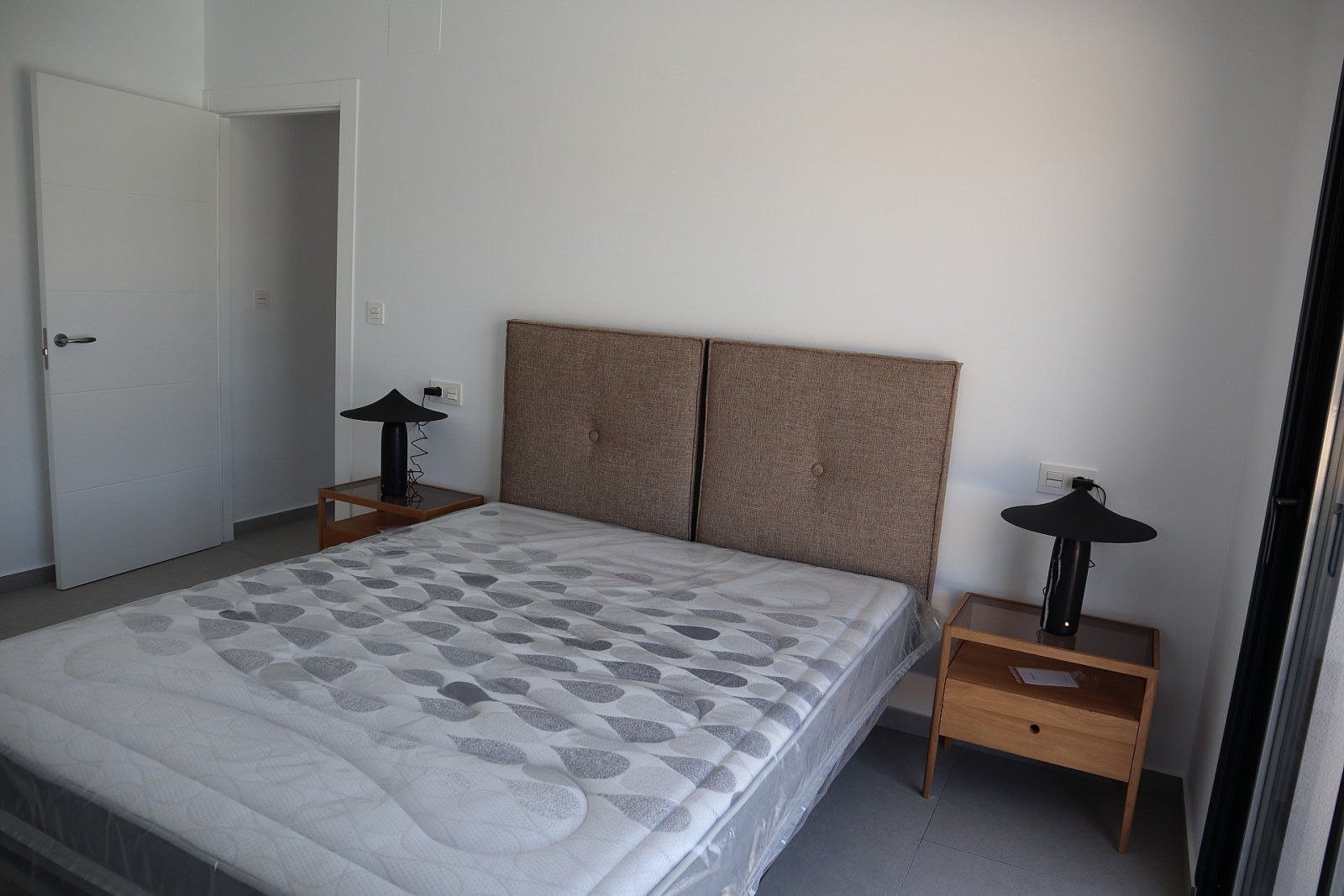 Moderne 3-Zimmer-Villa mit Pool & Solarium