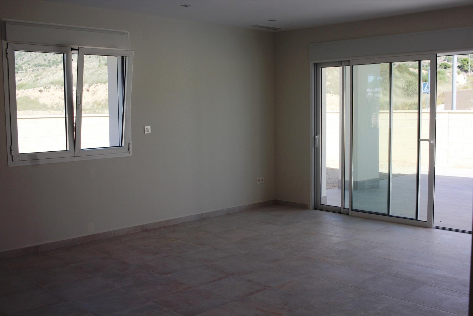 <p>Villa provided with 3 Bedrooms and 2 Bathrooms, private swimming pool and parking space on own plot. </p><p>We are delighted to present you this...