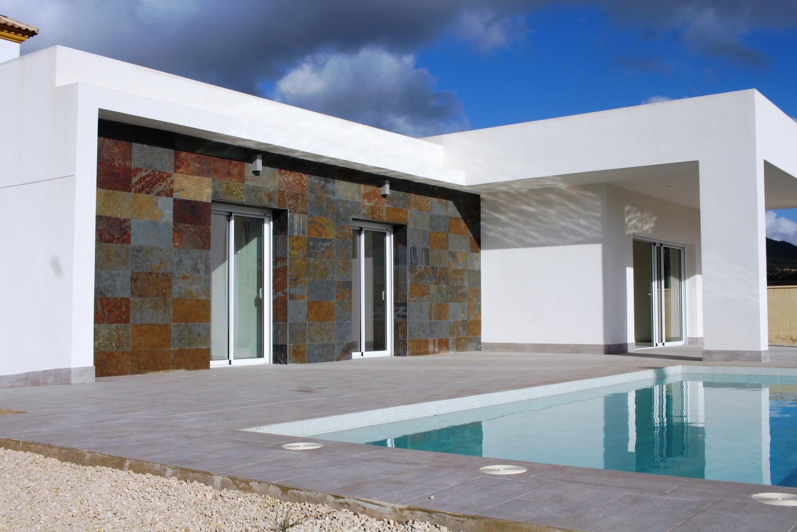 <p>Villa provided with 3 Bedrooms and 2 Bathrooms, private swimming pool and parking space on own plot. </p><p>We are delighted to present you this...