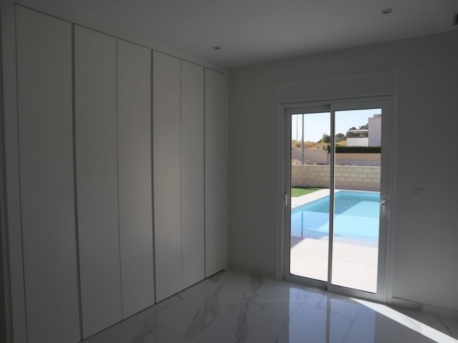 <p>Villa provided with 3 Bedrooms and 2 Bathrooms, private swimming pool and parking space on own plot. </p><p>We are delighted to present you this...