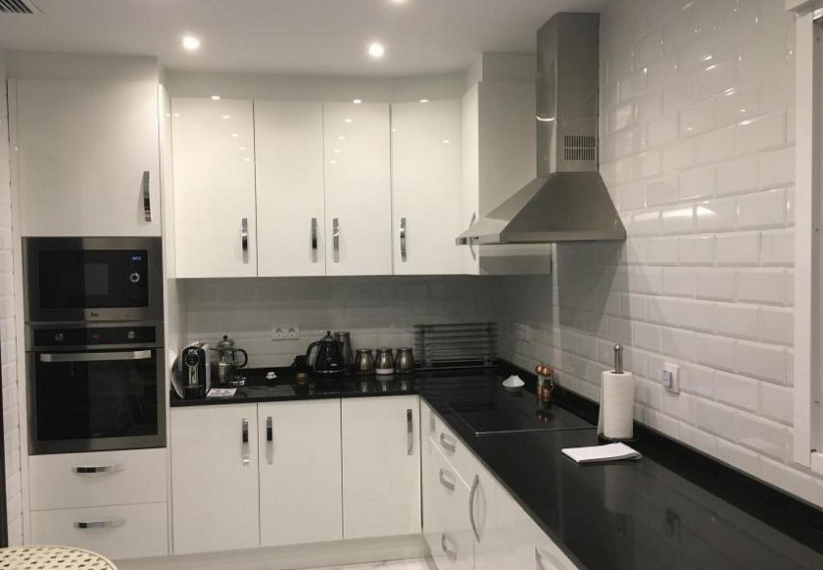 <p>Villa provided with 3 Bedrooms and 2 Bathrooms, private swimming pool and parking space on own plot. </p><p>Modern New Build Villa in various co...