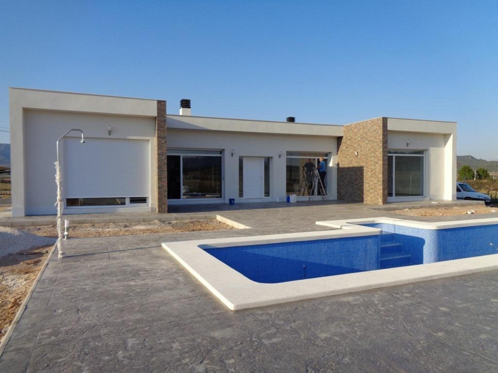 <p>Villa provided with 3 Bedrooms and 2 Bathrooms, private swimming pool and parking space on own plot. </p><p>Modern New Build Villa in various co...