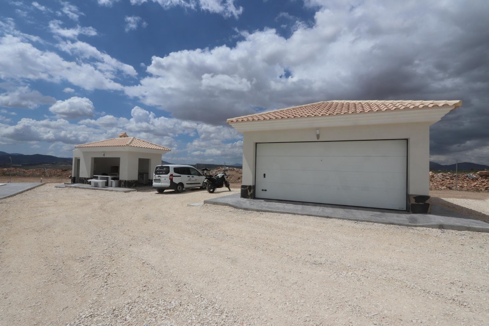 Ihre Traumvilla nach Maß mit Pool in Pinoso