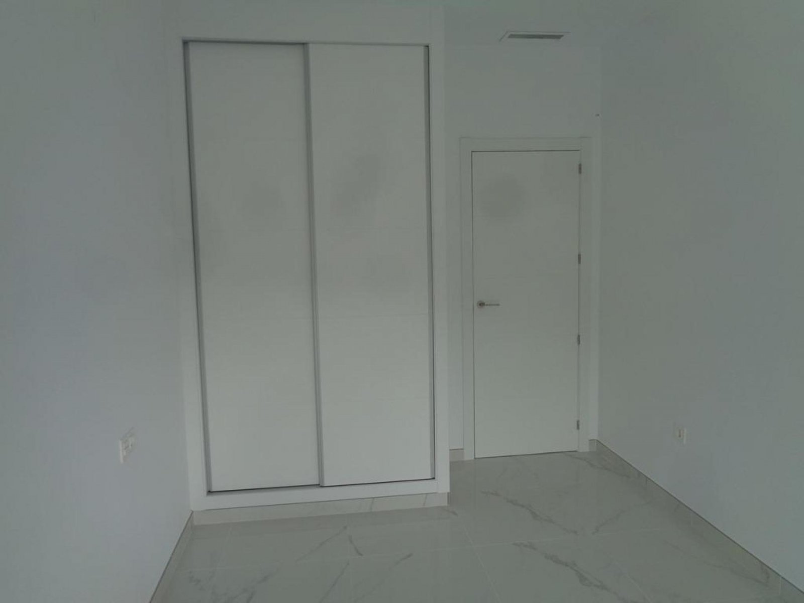 Ihre Traumvilla nach Maß mit Pool in Pinoso