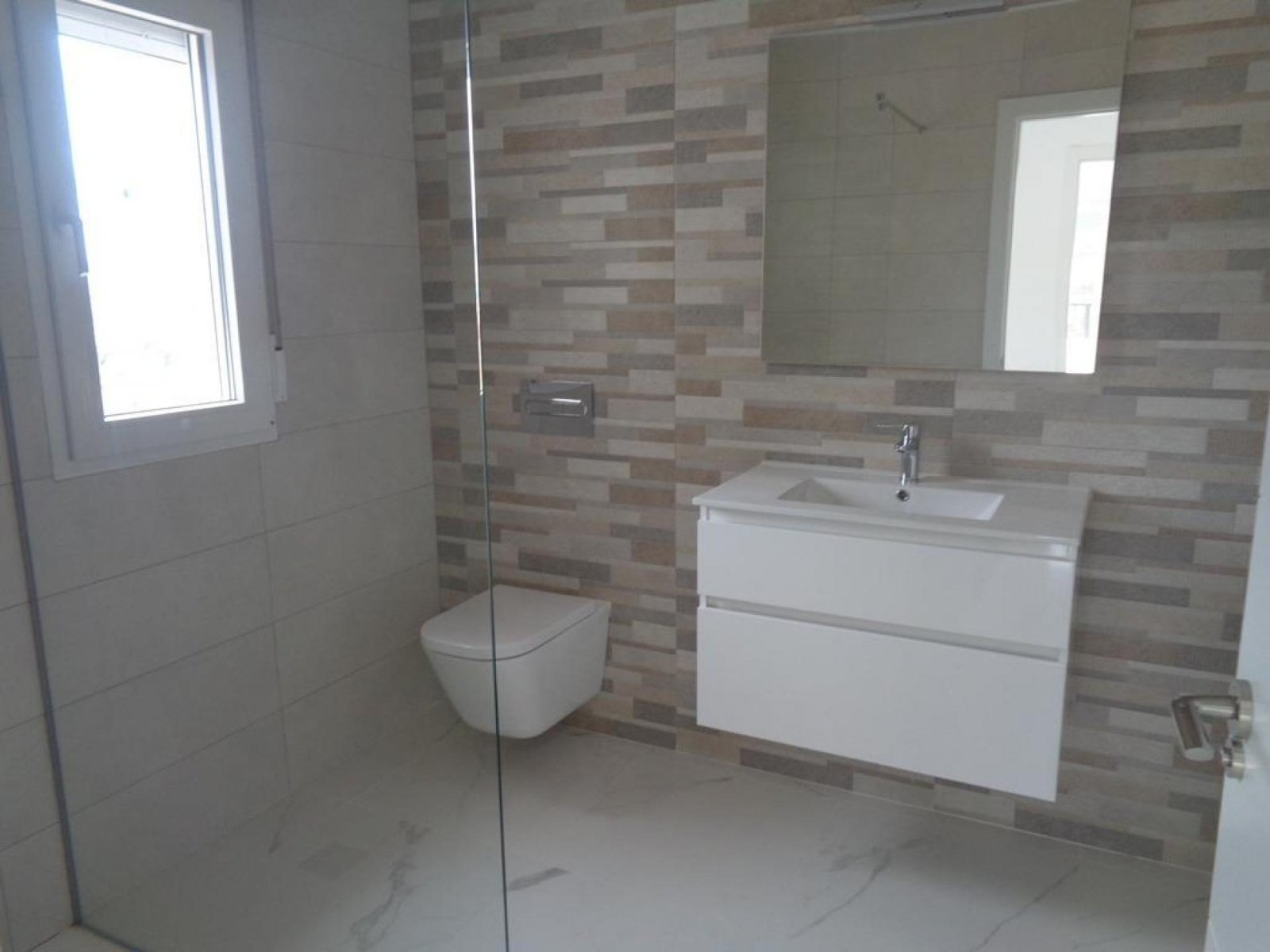 Ihre Traumvilla nach Maß mit Pool in Pinoso