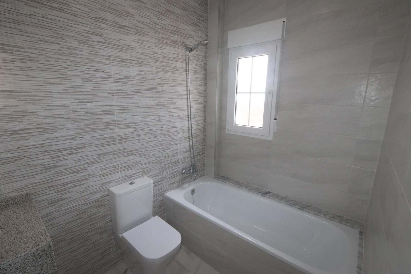 Ihre Traumvilla nach Maß mit Pool in Pinoso