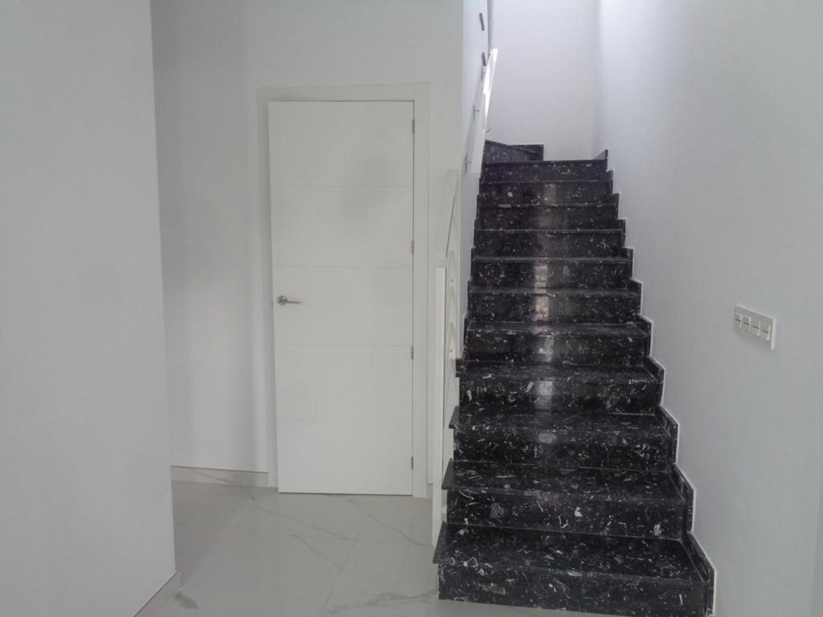 Ihre Traumvilla nach Maß mit Pool in Pinoso