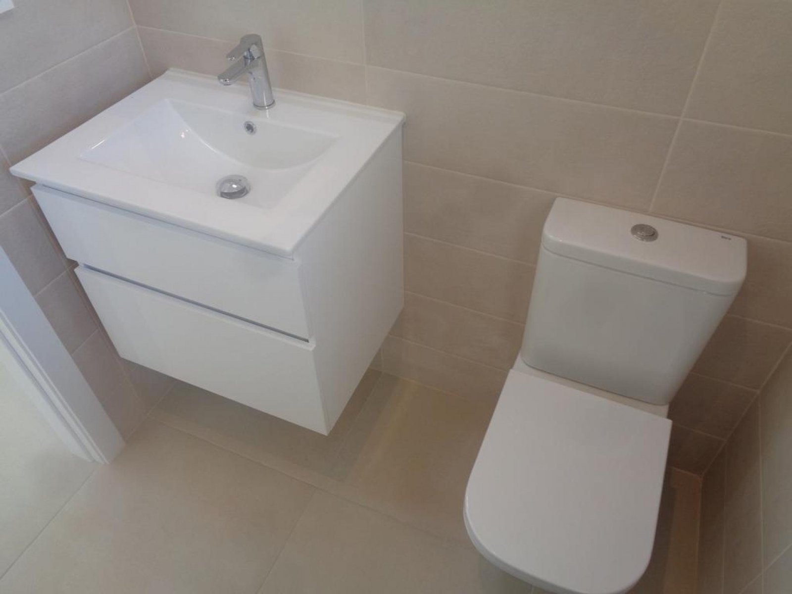 Neubauvillen in Pinoso – Freiheit, Luxus und Lebensqualität