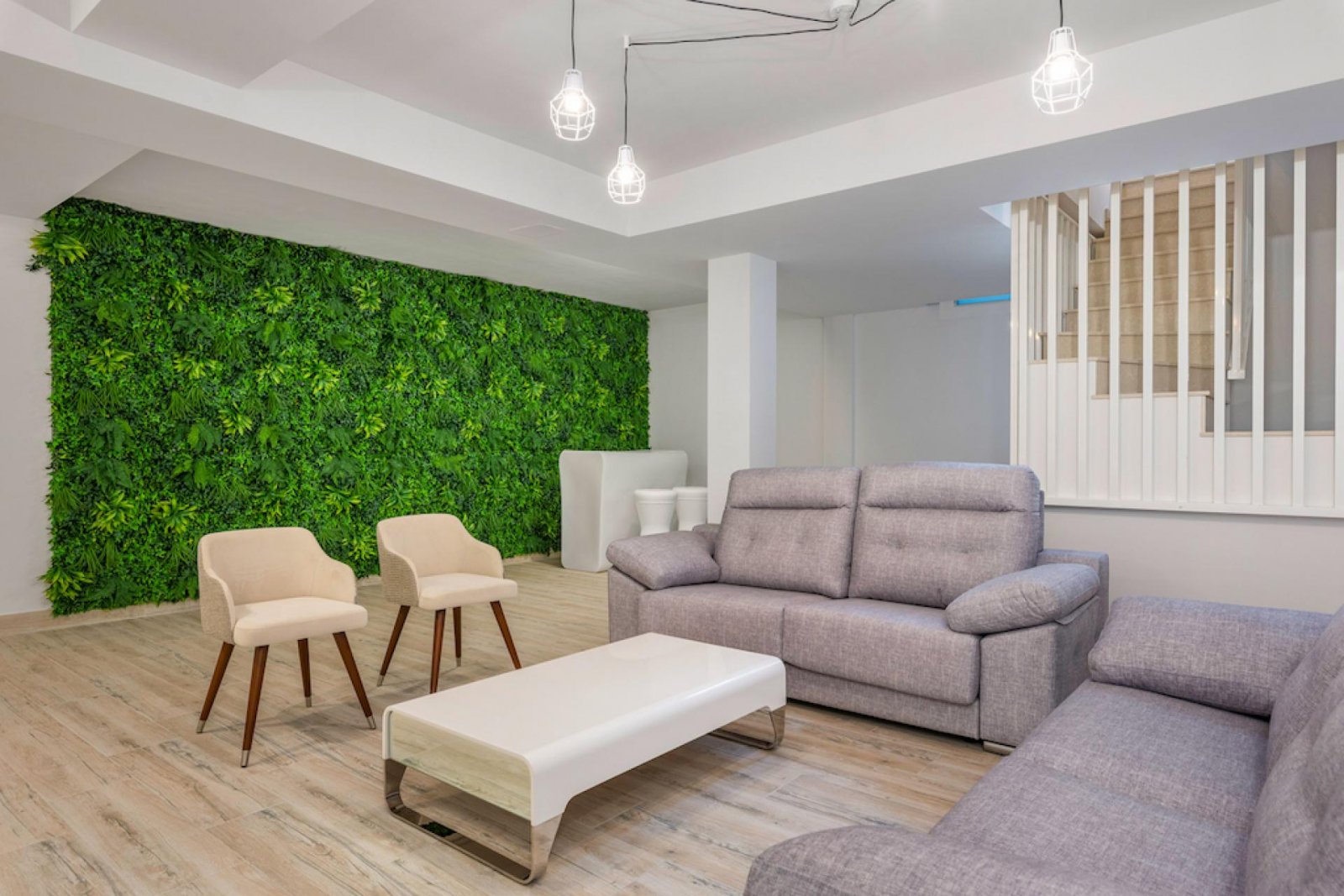 <p>Villa provided with 3 Bedrooms and 3 Bathrooms, private swimming pool and parking space on own plot. </p><p>This new residence consists of 11 in...