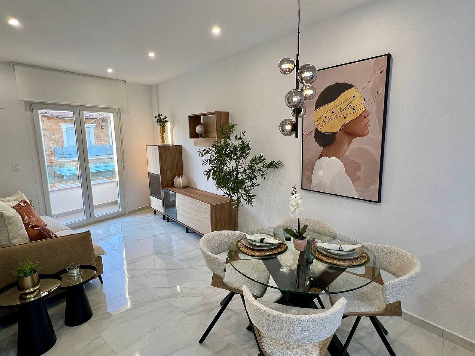 <p>Apartment with terrace provided with 2 Bedrooms and 1 Bathrooms, communal swimming pool and no parking place. </p><p>Discover a small-scale proj...