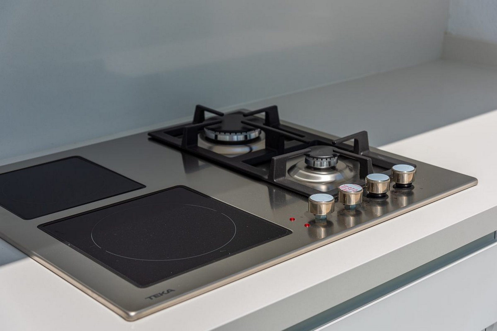 <p>Villa provided with 3 Bedrooms and 3 Bathrooms, private swimming pool and parking space on own plot. </p>