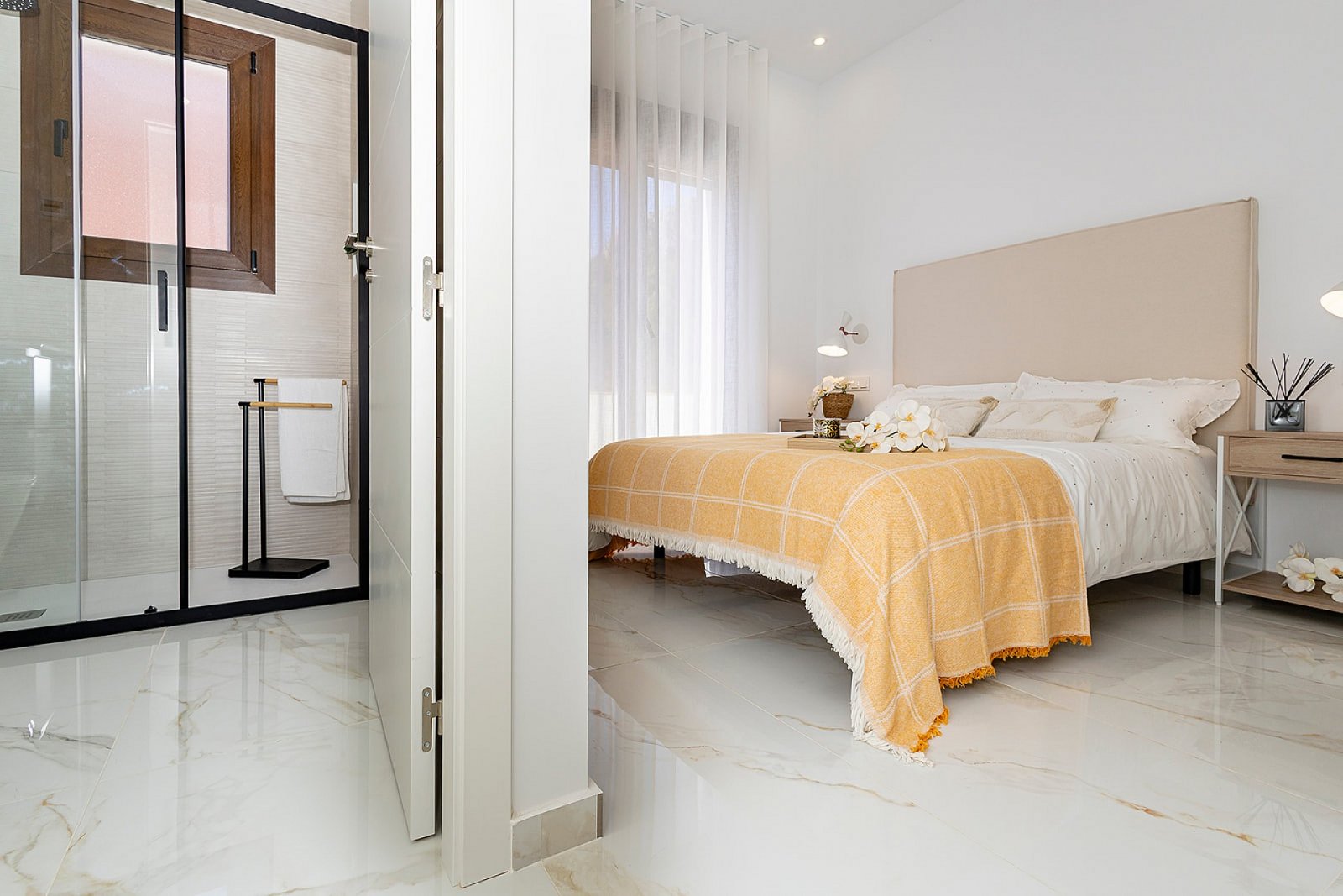 <p>Villa provided with 3 Bedrooms and 3 Bathrooms, private swimming pool and parking space on own plot. </p><p>36 detached villas with panoramic se...