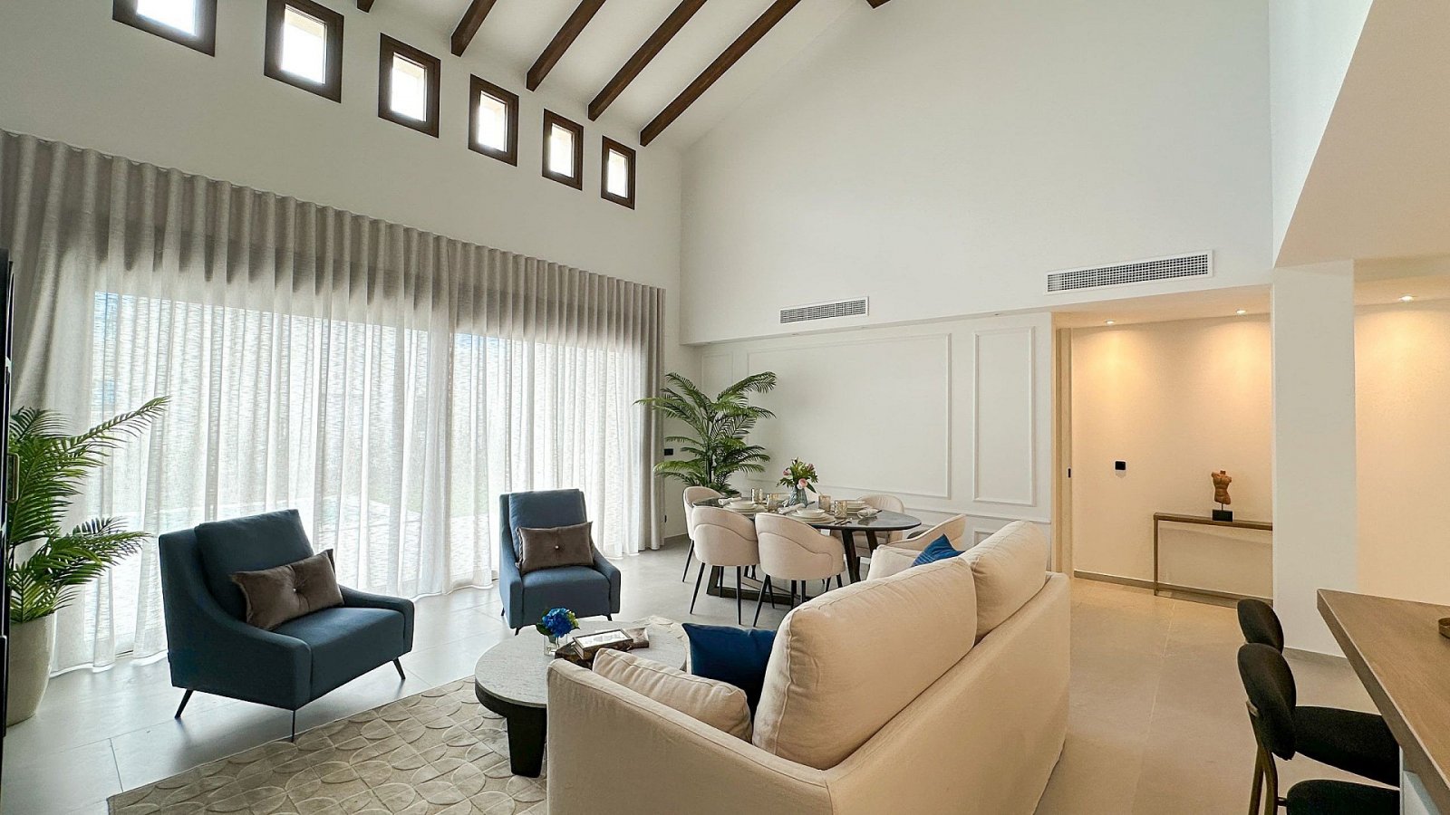 Traumvilla mit Pool & Gartenparadies