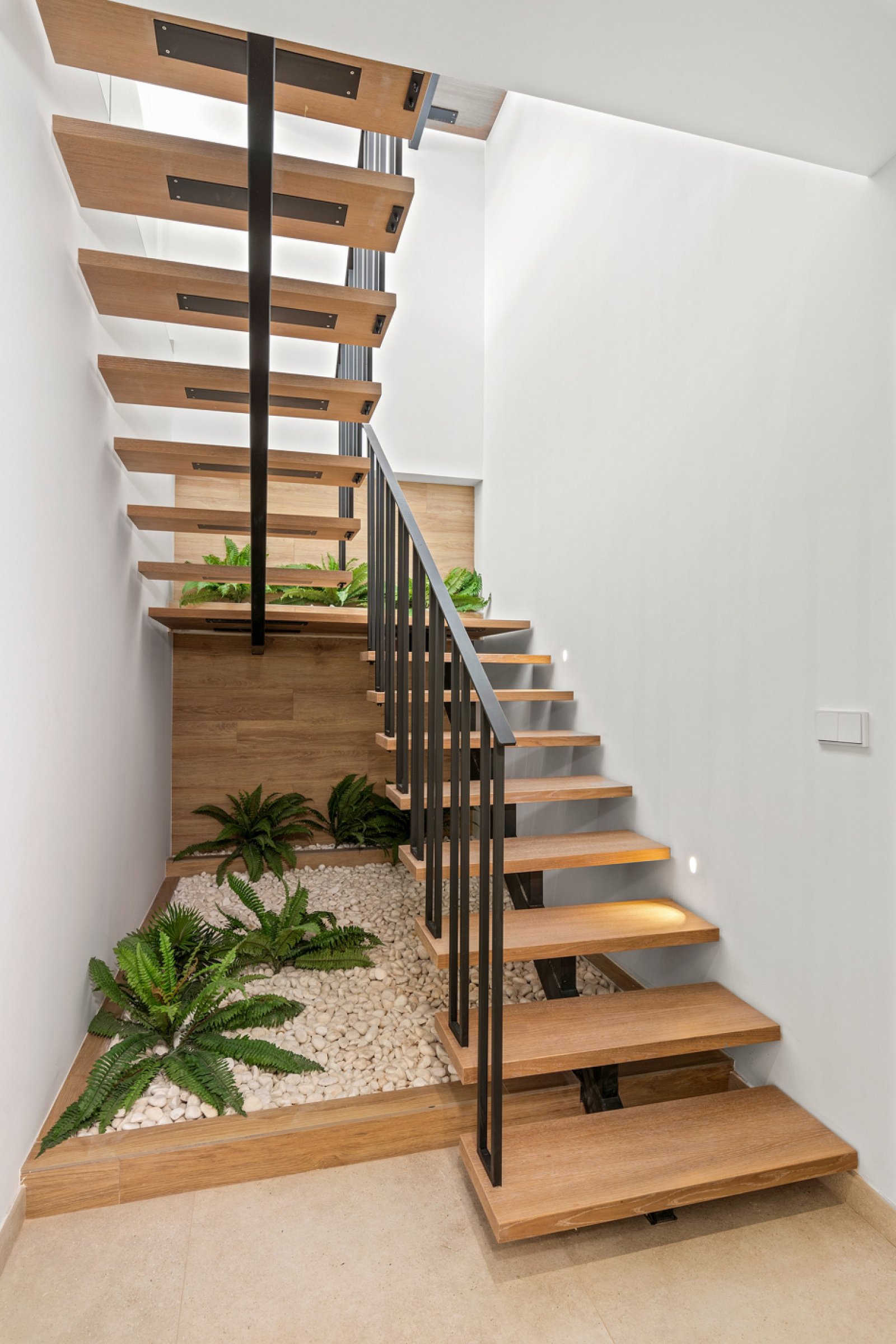 <p>Villa provided with 3 Bedrooms and 3 Bathrooms, private swimming pool and parking space on own plot. </p>