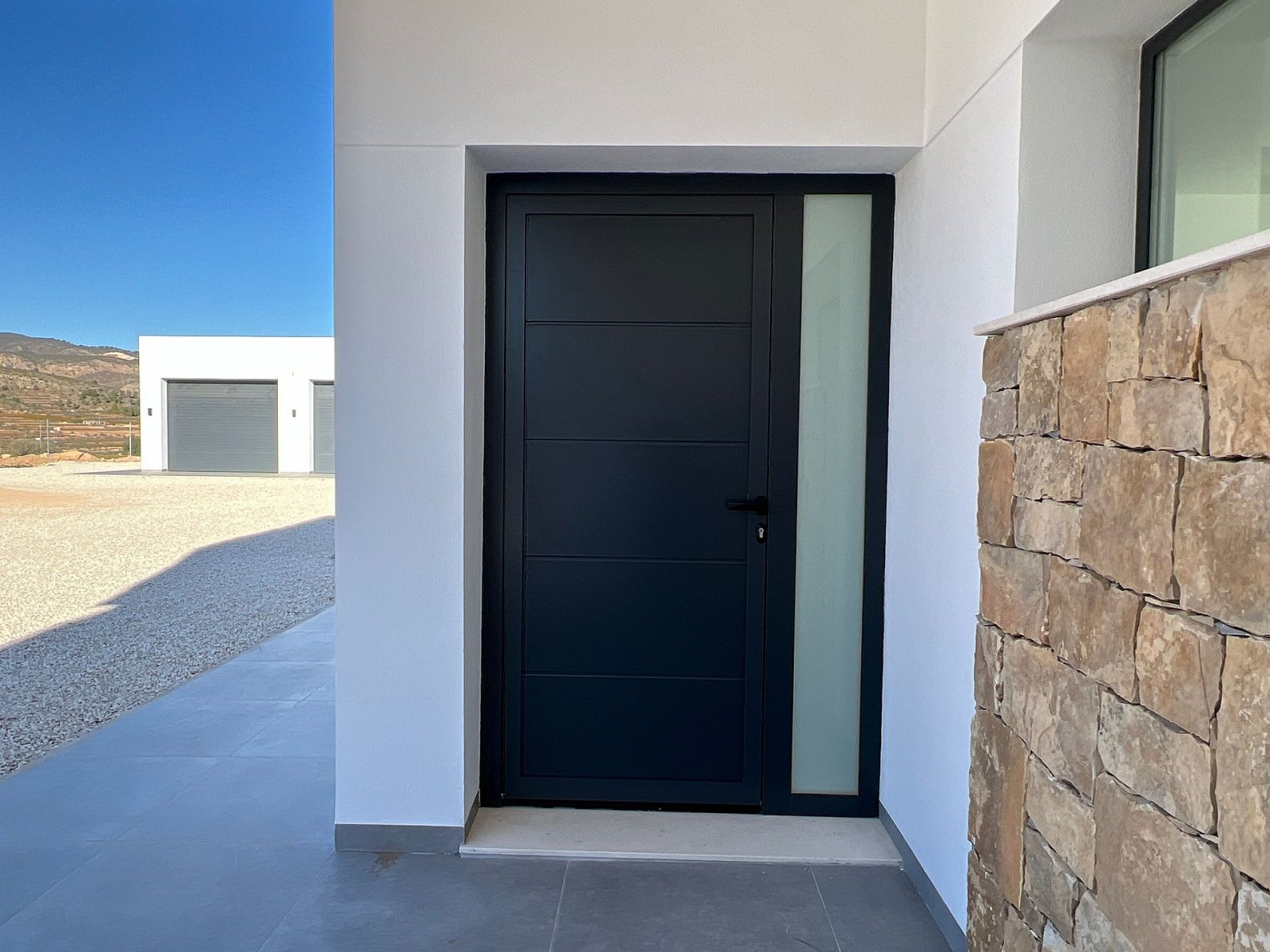 Luxusvilla mit Pool, Garage und spektakulärem Panorama