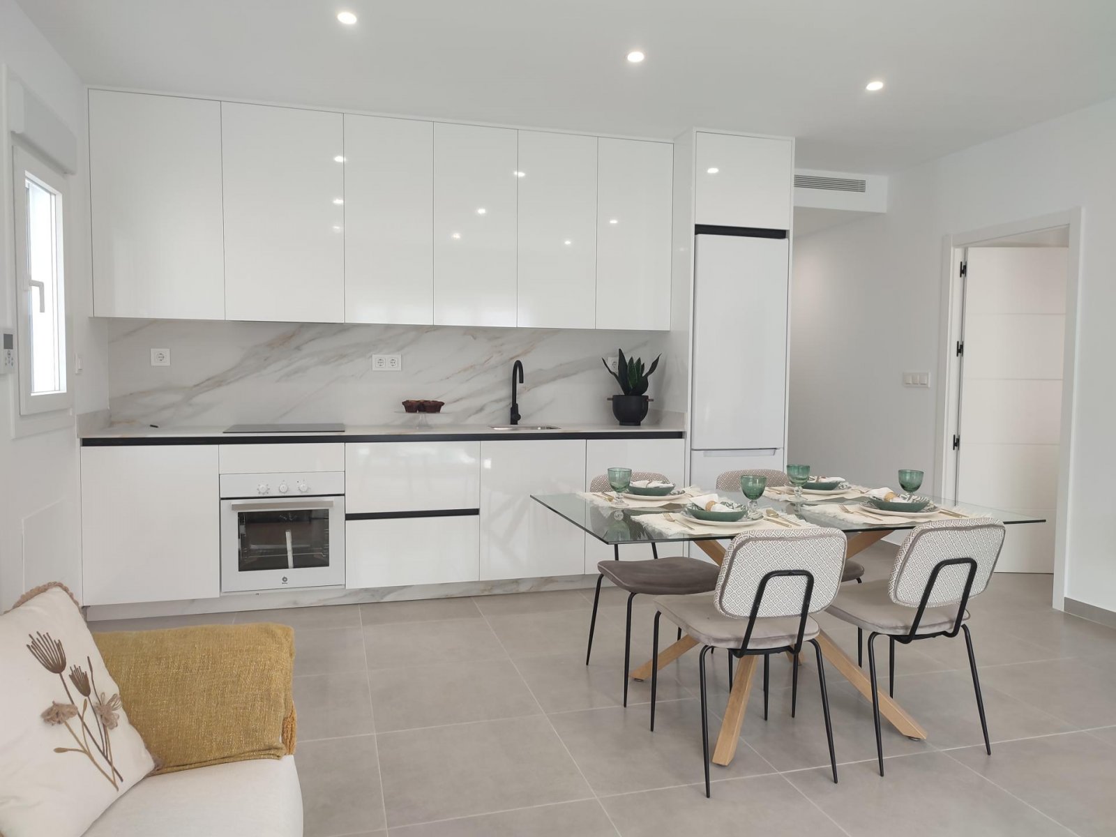 <p>Terraced villa provided with 3 Bedrooms and 2 Bathrooms, private swimming pool and parking space on own plot. </p><p>Villas on one level with te...