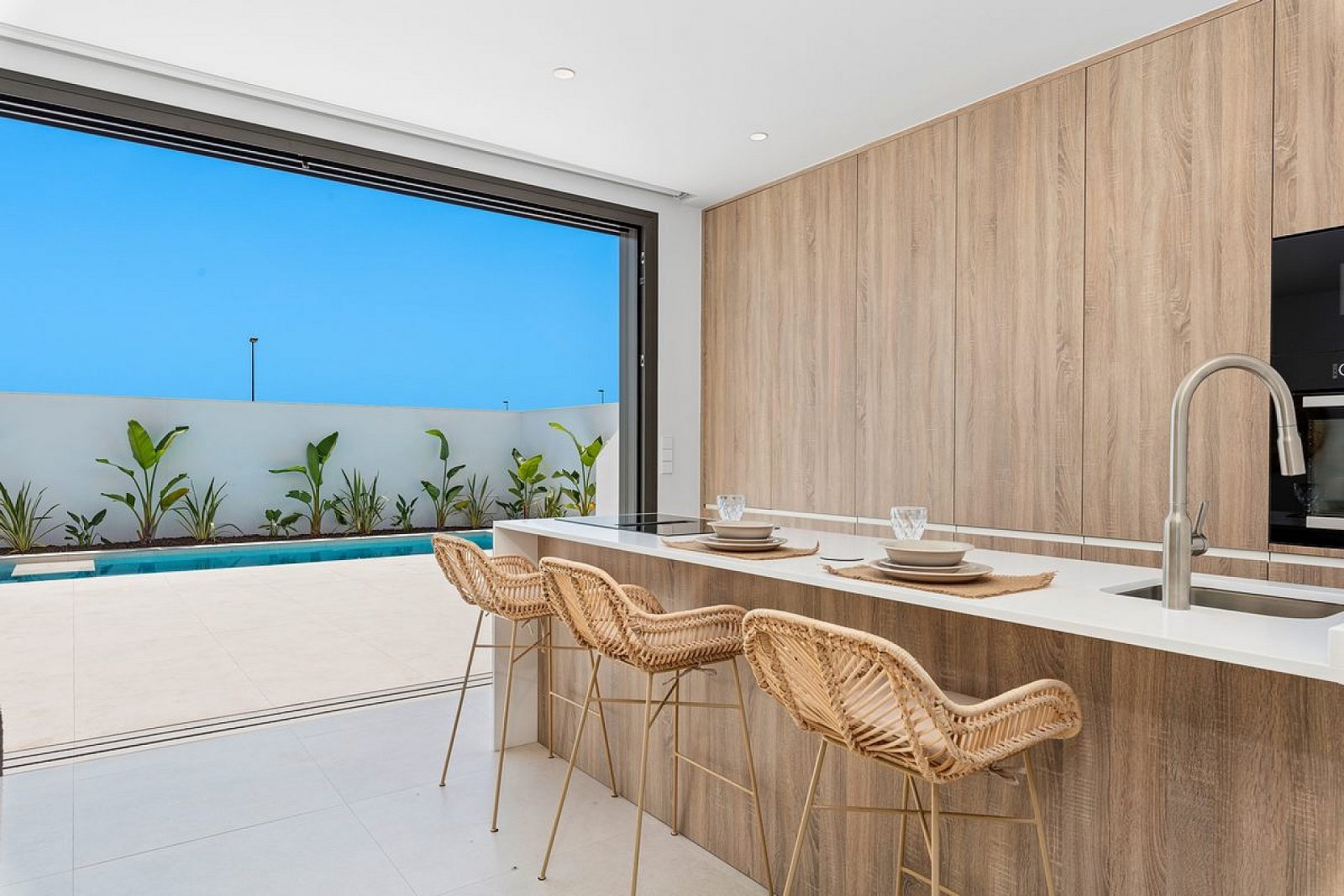 <p>Villa provided with 3 Bedrooms and 2 Bathrooms, private swimming pool and parking space on own plot. </p>