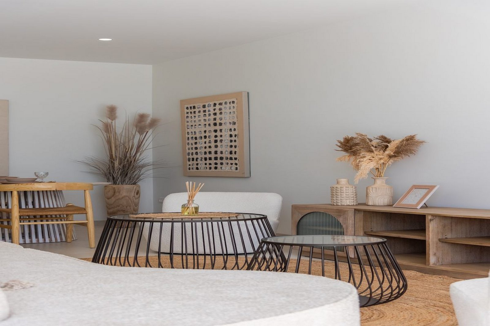 <p>Villa provided with 3 Bedrooms and 2 Bathrooms, private swimming pool and parking space on own plot. </p>