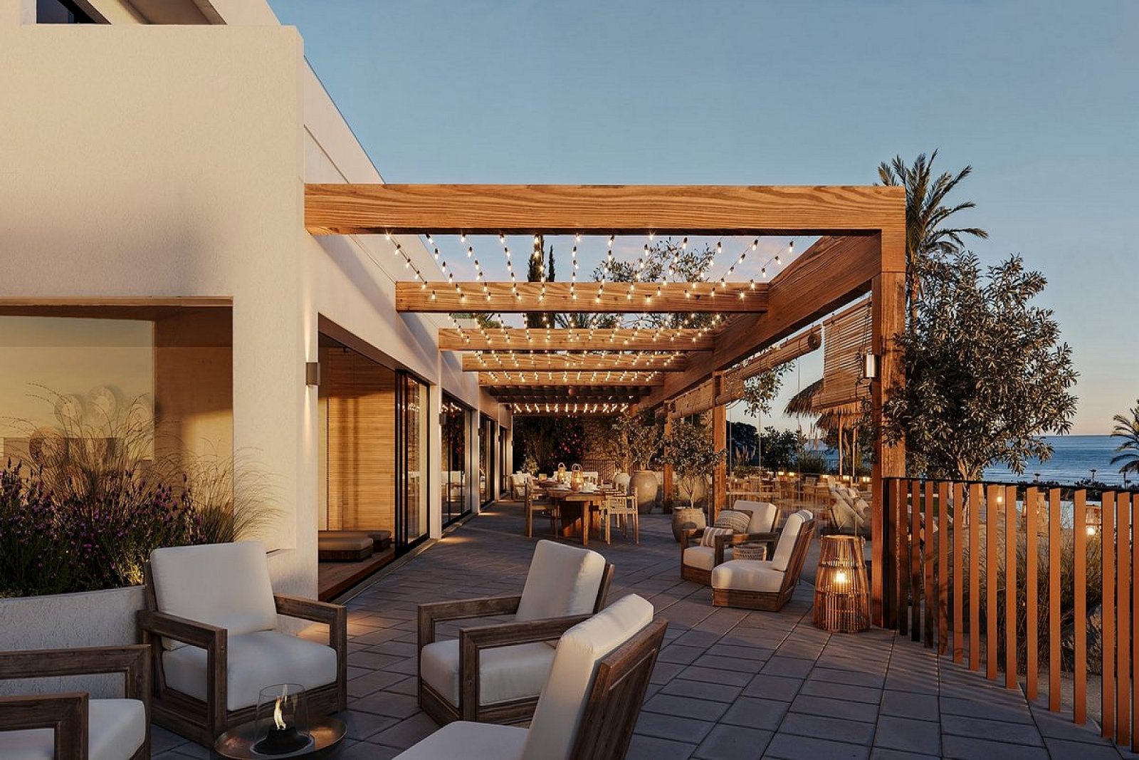 <p>Apartment with garden provided with 2 Bedrooms and 2 Bathrooms, inside & outside swimming pool and underground parking space with storage room. ...