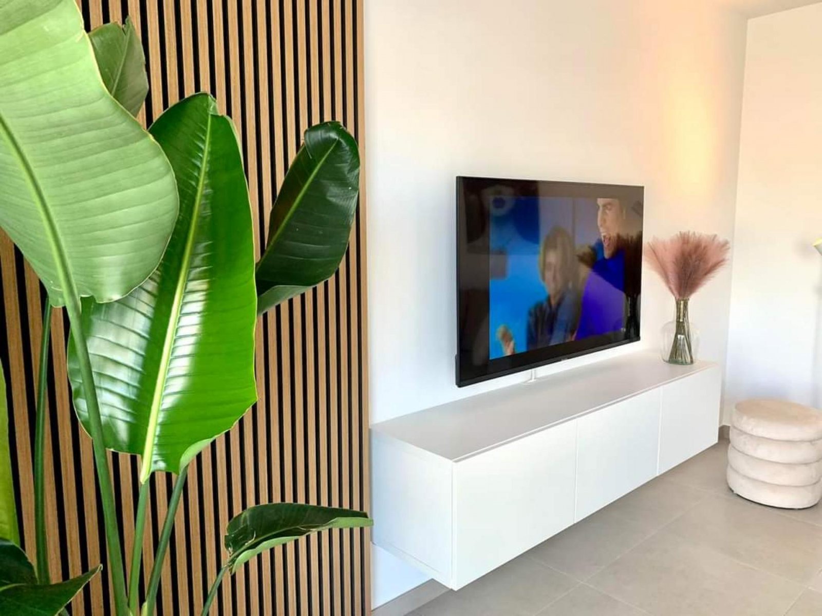 <p>Apartments - solarium provided with 2 Bedrooms and 2 Bathrooms, communal swimming pool and underground parking space with storage room. </p><p>D...