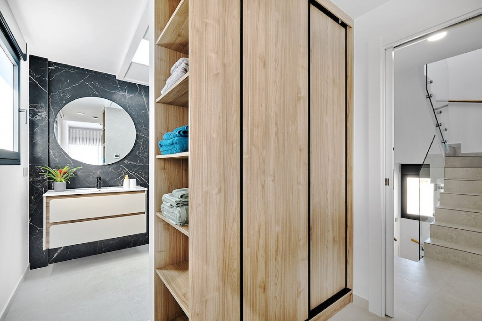 <p>Villa provided with 3 Bedrooms and 3 Bathrooms, private swimming pool and parking space on own plot. </p><p>Discover the luxury of these beautif...