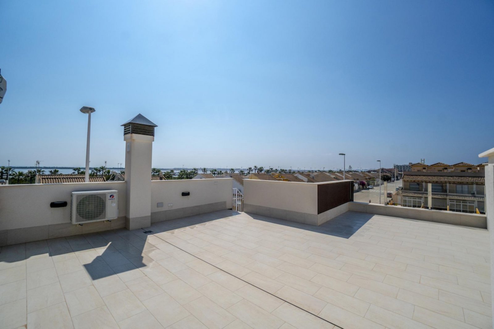 <p>Apartments - solarium provided with 2 Bedrooms and 2 Bathrooms, communal swimming pool and parking space on own plot. </p><p>Discover the perfec...