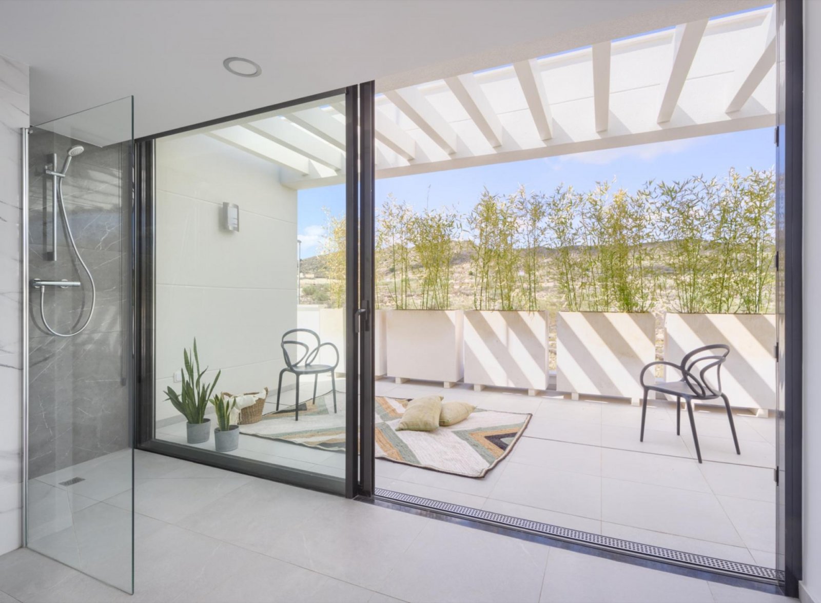 <p>Villa provided with 3 Bedrooms and 3 Bathrooms, private swimming pool and private garage. </p><p>The first of the villas at Altaona Golf and Cou...