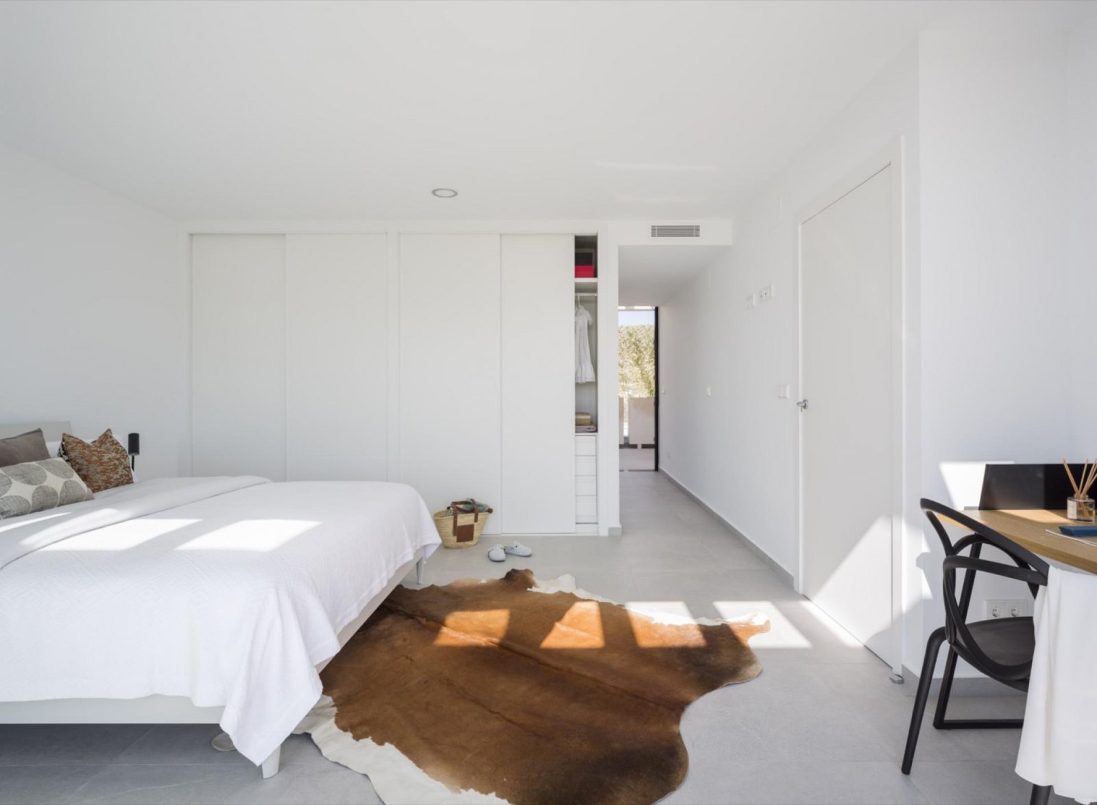 <p>Villa provided with 3 Bedrooms and 3 Bathrooms, private swimming pool and private garage. </p><p>The first of the villas at Altaona Golf and Cou...