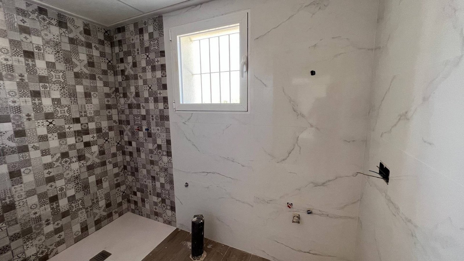 <p>Villa provided with 3 Bedrooms and 2 Bathrooms, optional swimming pool and carport. </p><p>We are delighted to present this fabulous brand new b...