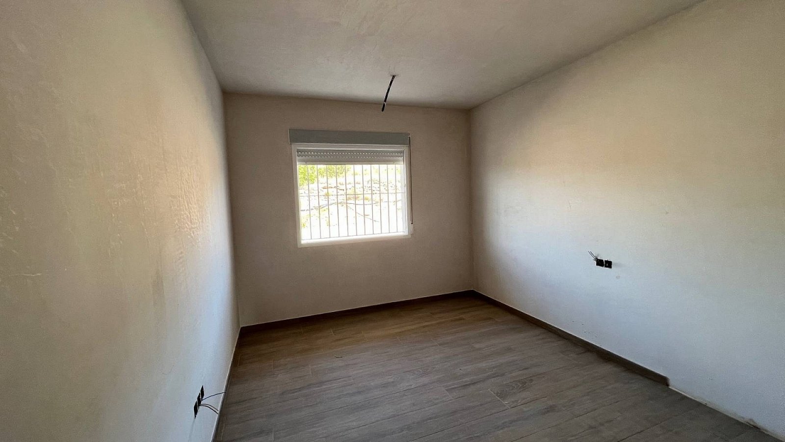 <p>Villa provided with 3 Bedrooms and 2 Bathrooms, optional swimming pool and carport. </p><p>We are delighted to present this fabulous brand new b...