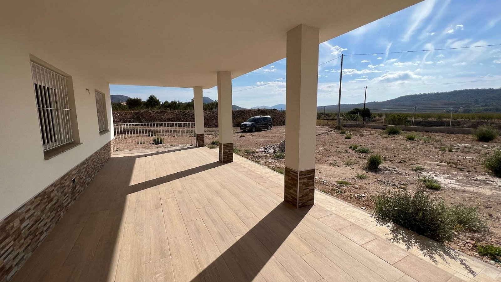 <p>Villa provided with 3 Bedrooms and 2 Bathrooms, optional swimming pool and carport. </p><p>We are delighted to present this fabulous brand new b...